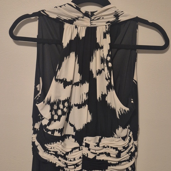 BANDOLINO Black w/White Flowers Dress - 8 - Picture 4 of 5